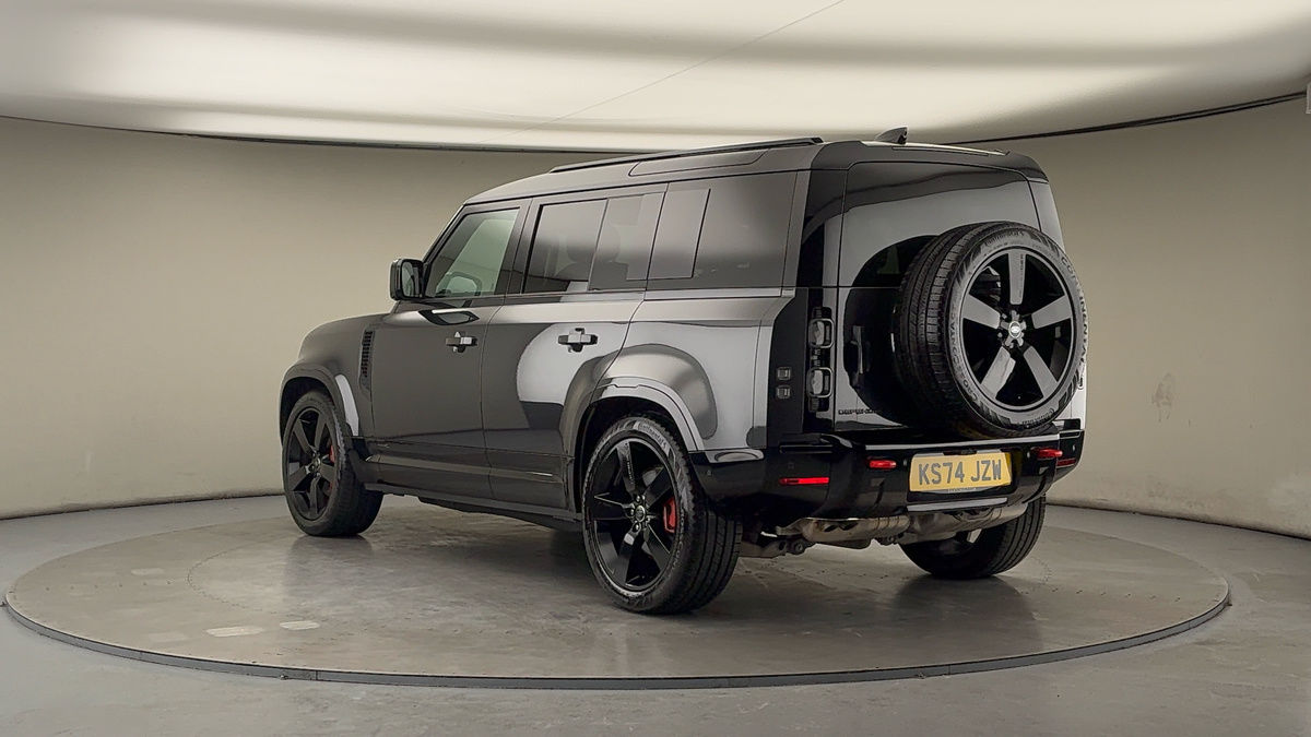 Land Rover Defender 110 Image 2