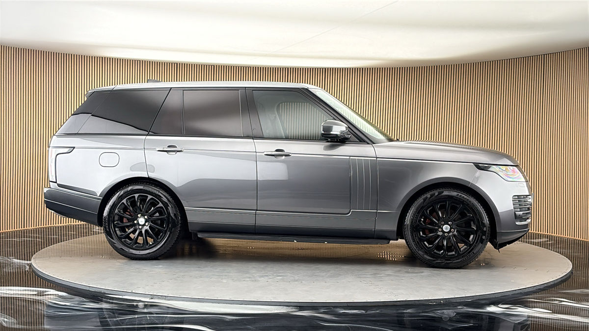 More views of Land Rover Range Rover