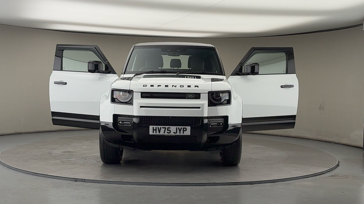 More views of Land Rover Defender 90