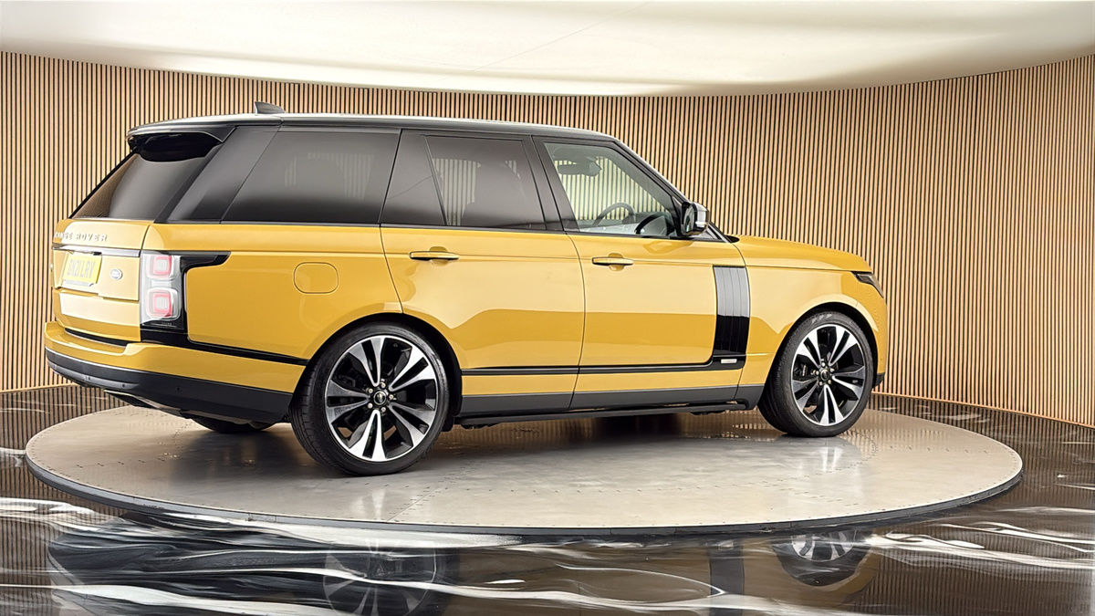 More views of Land Rover Range Rover
