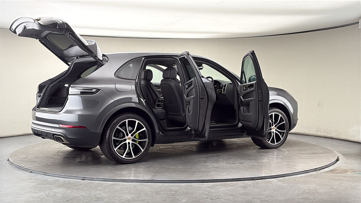 More views of Porsche Cayenne