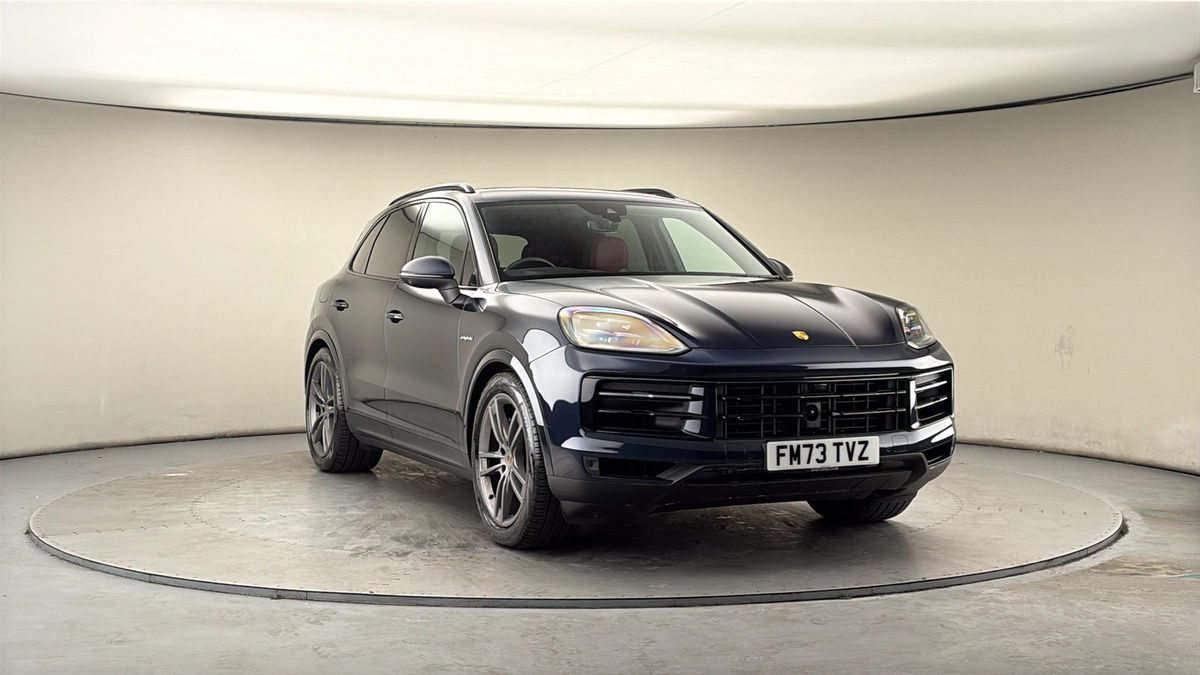 More views of Porsche Cayenne