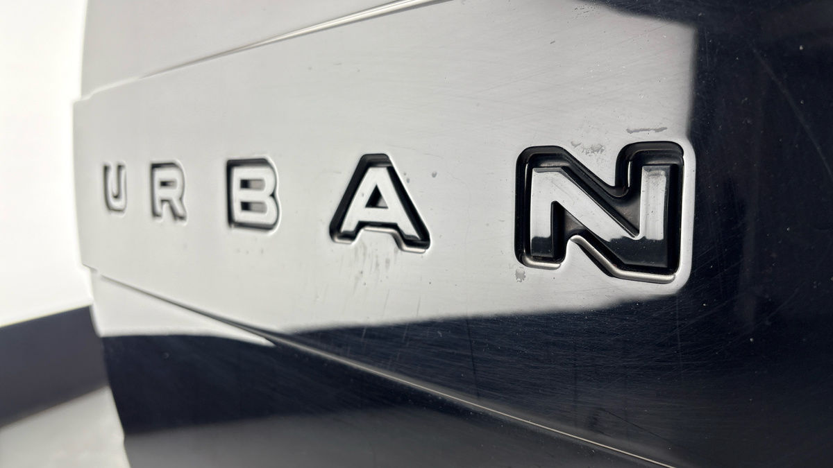 Land Rover Defender 110 Urban Image 27