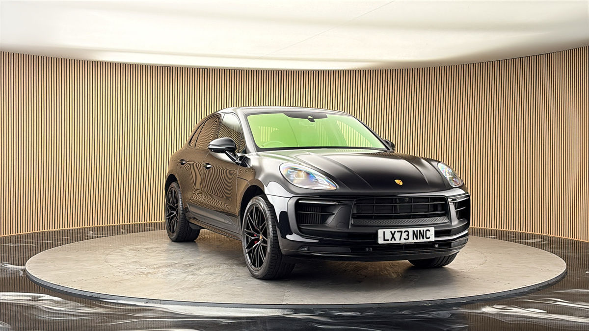 More views of Porsche Macan