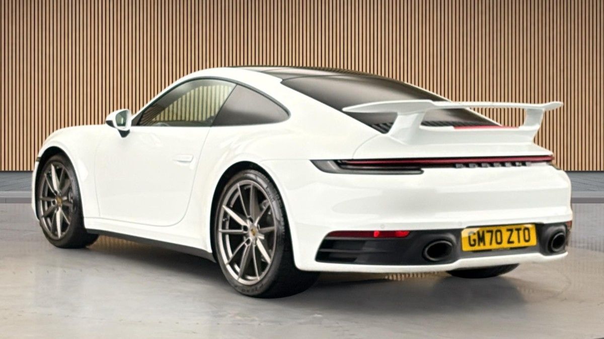 Porsche 911 Image 2