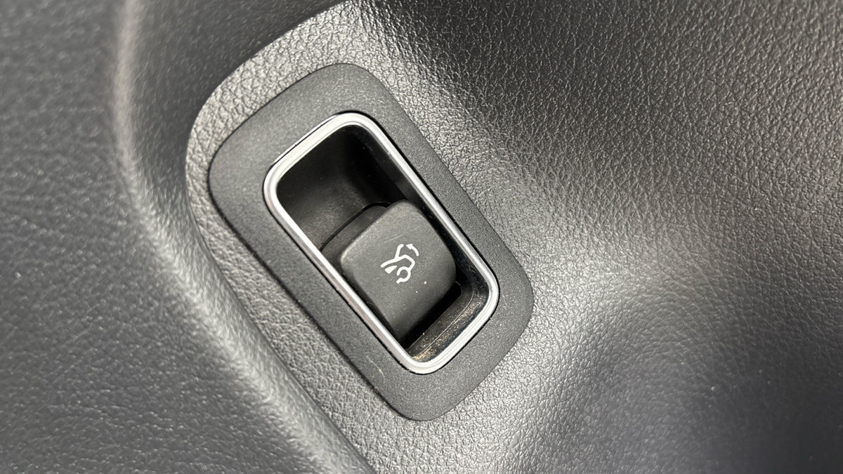 Mercedes-Benz CLA Image 28