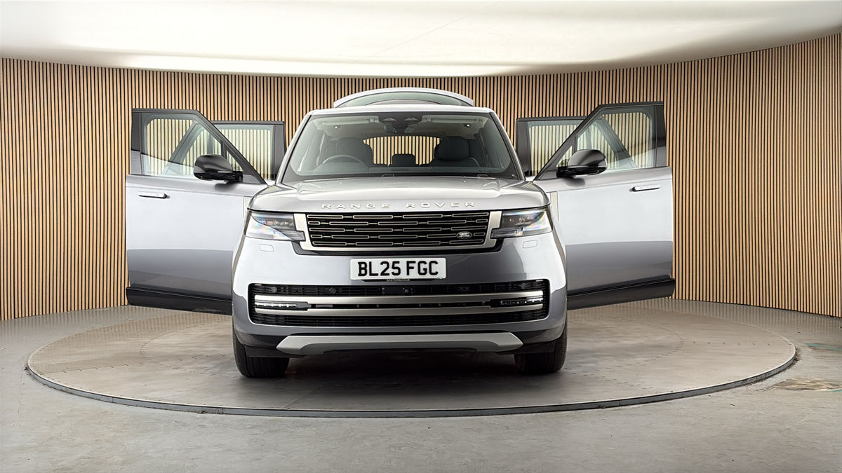 More views of Land Rover Range Rover