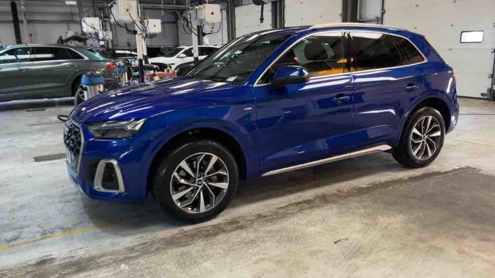 More views of Audi Q5