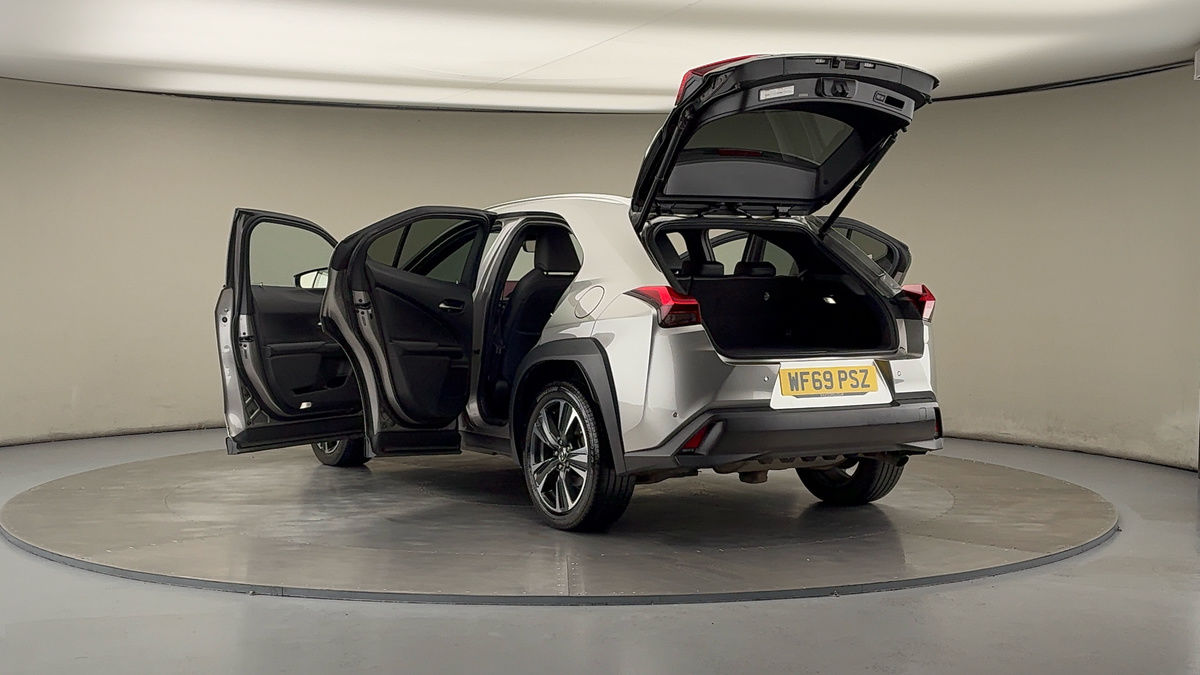 Lexus UX Image 23