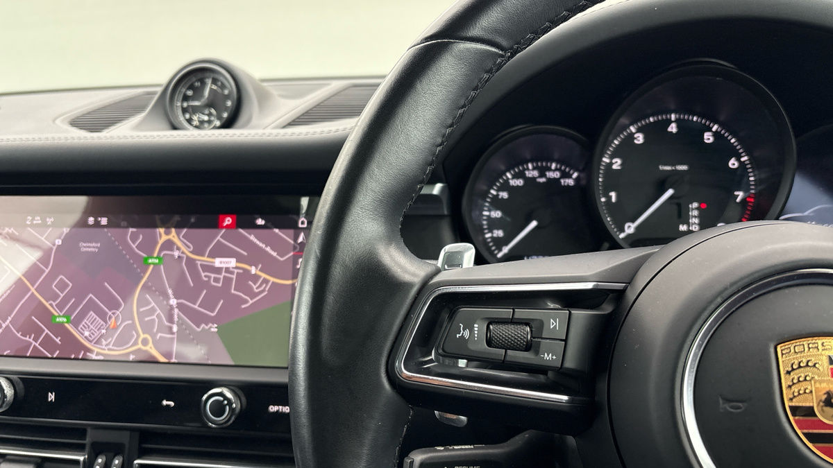 Porsche Macan Image 13