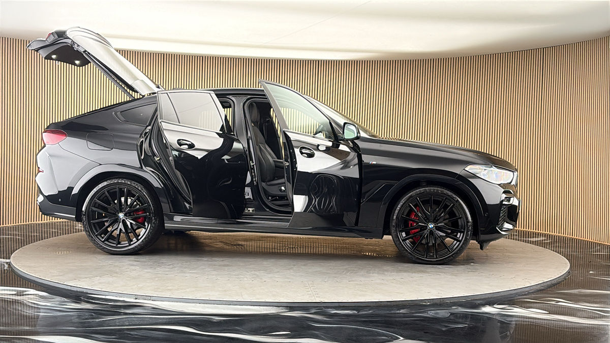 More views of BMW X6