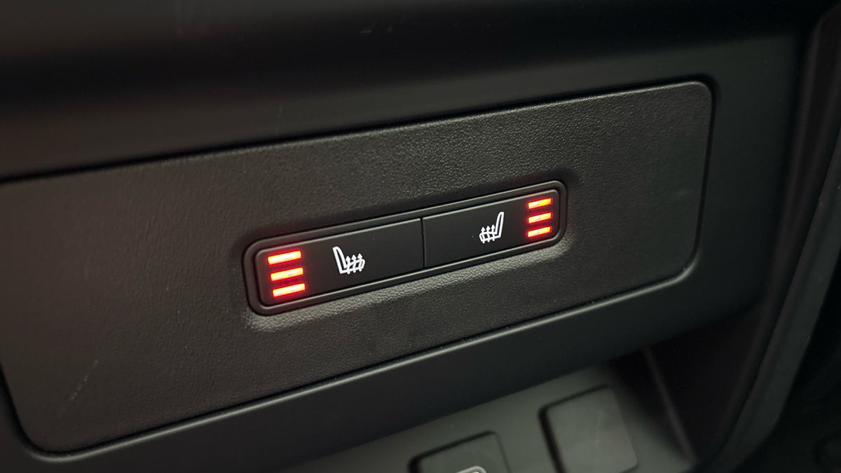 Land Rover Defender 90 Image 43