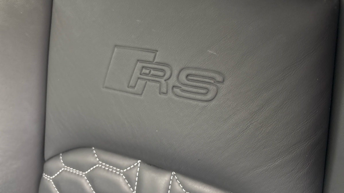Audi RS4 Avant Image 27
