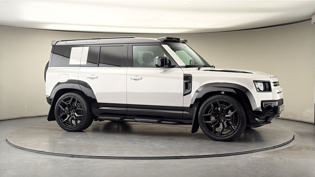 More views of Land Rover Defender 110