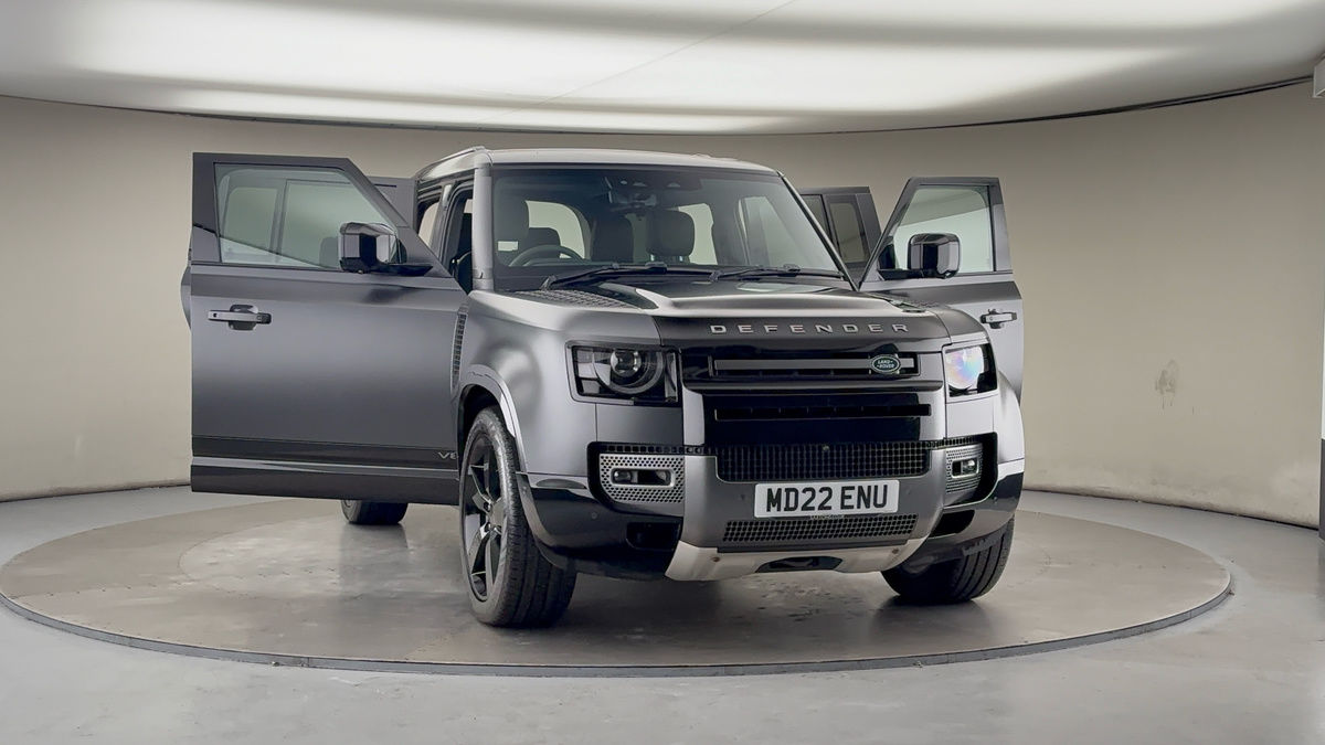 More views of Land Rover Defender 110