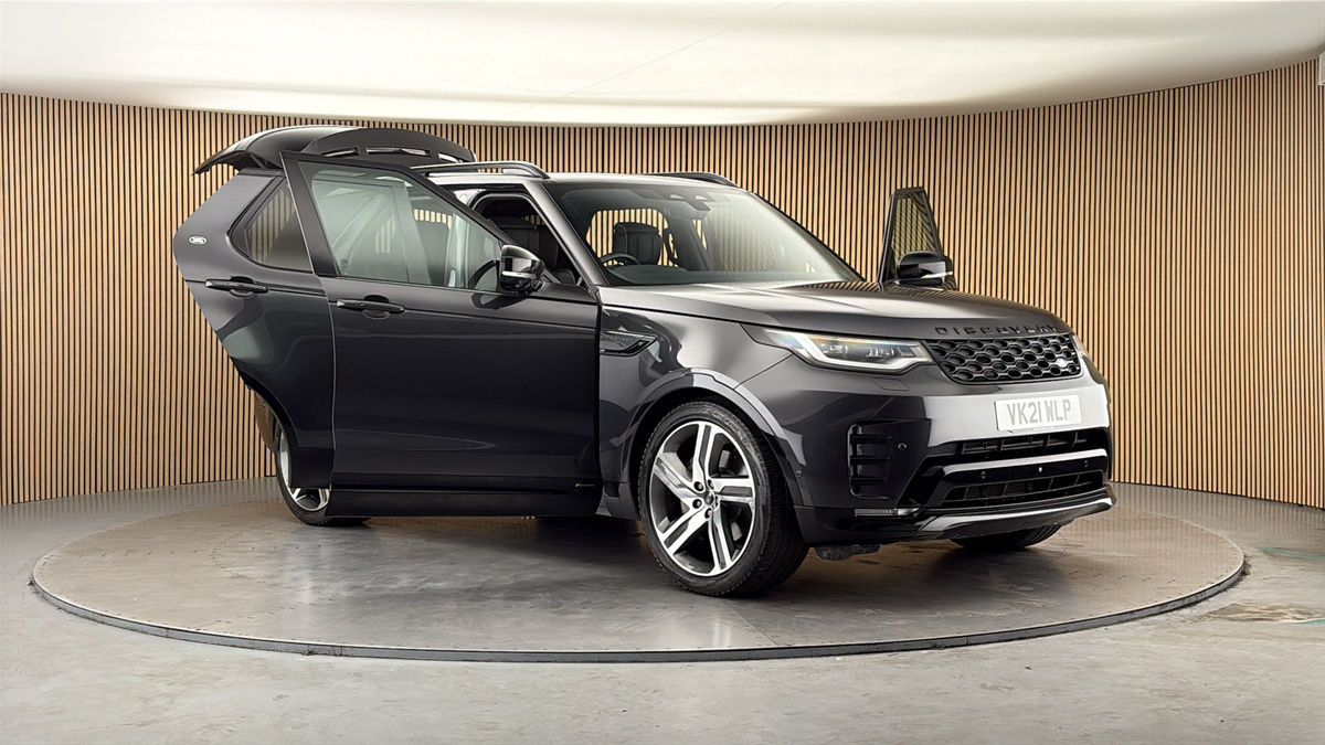 More views of Land Rover Discovery