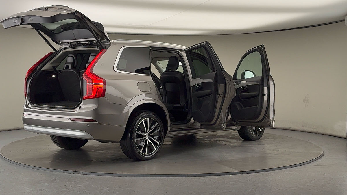 More views of Volvo XC90