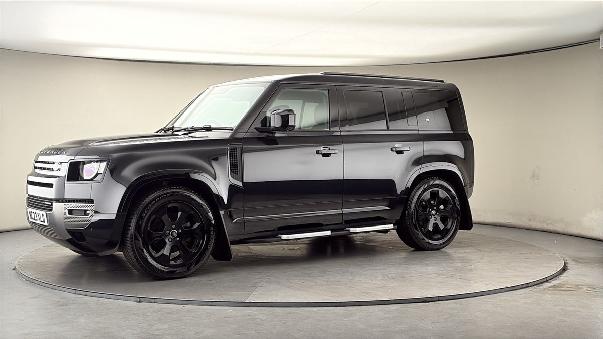 More views of Land Rover Defender 110