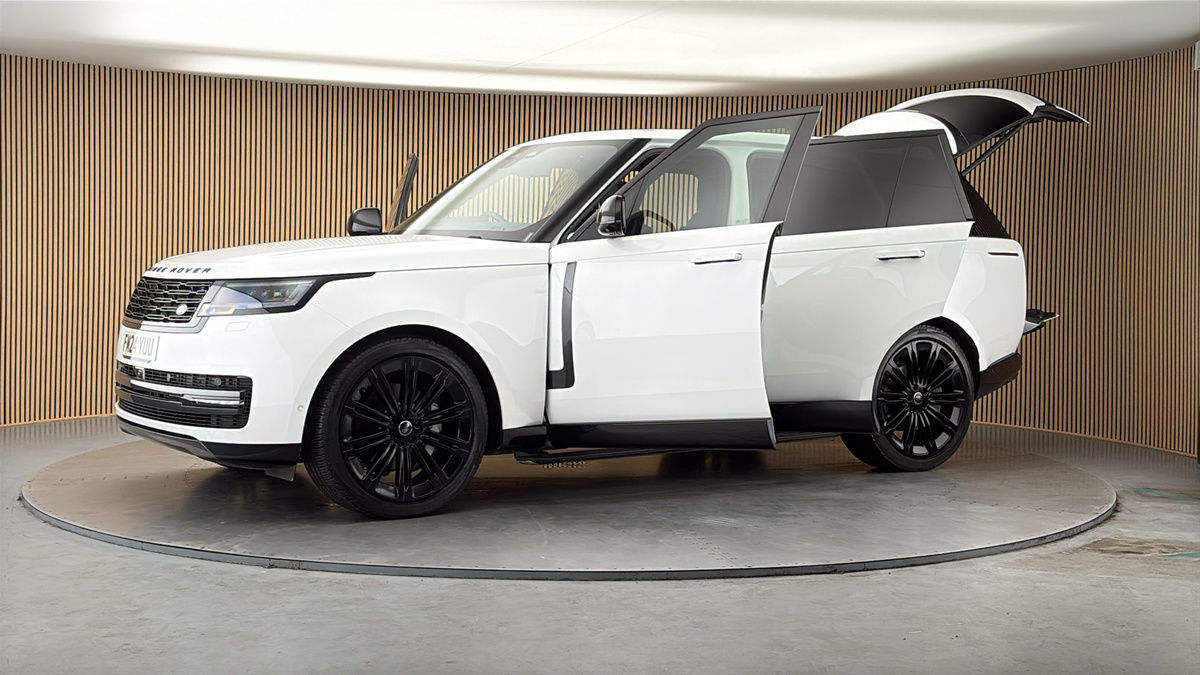 More views of Land Rover Range Rover