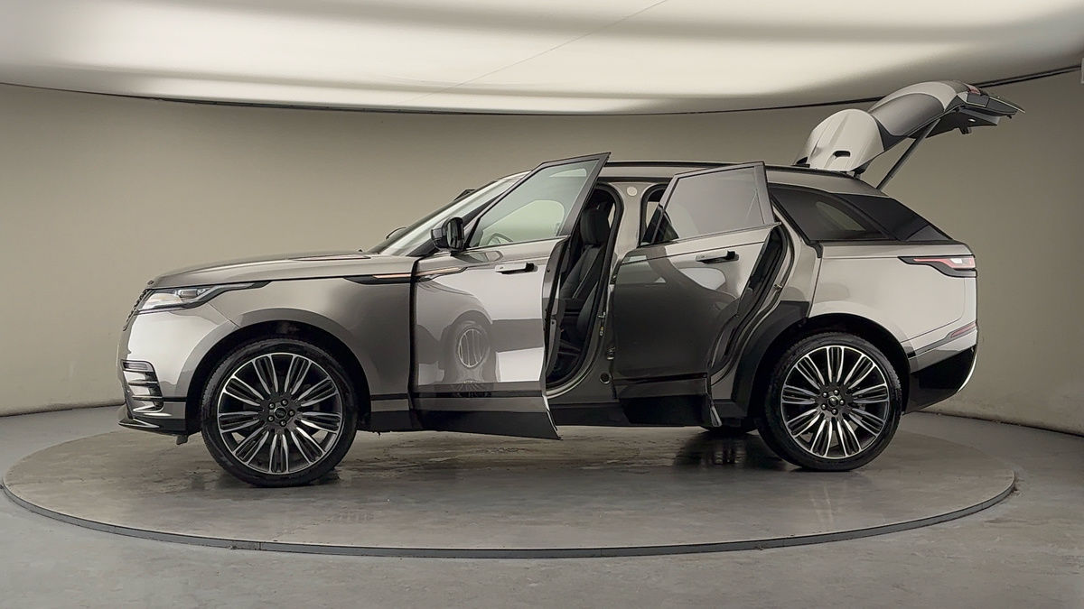 More views of Land Rover Range Rover Velar