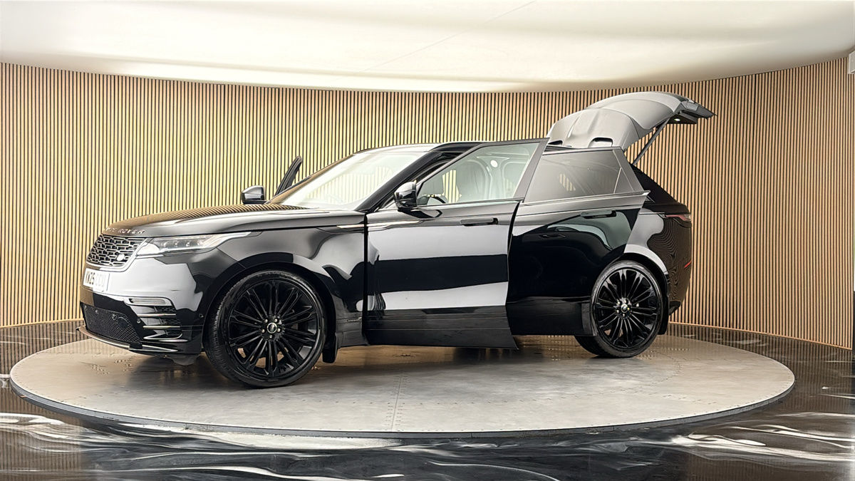 More views of Land Rover Range Rover Velar
