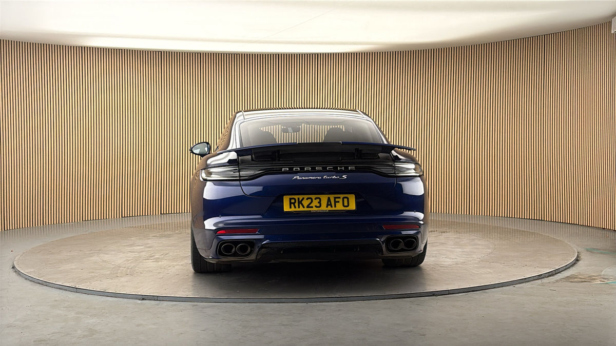 More views of Porsche Panamera