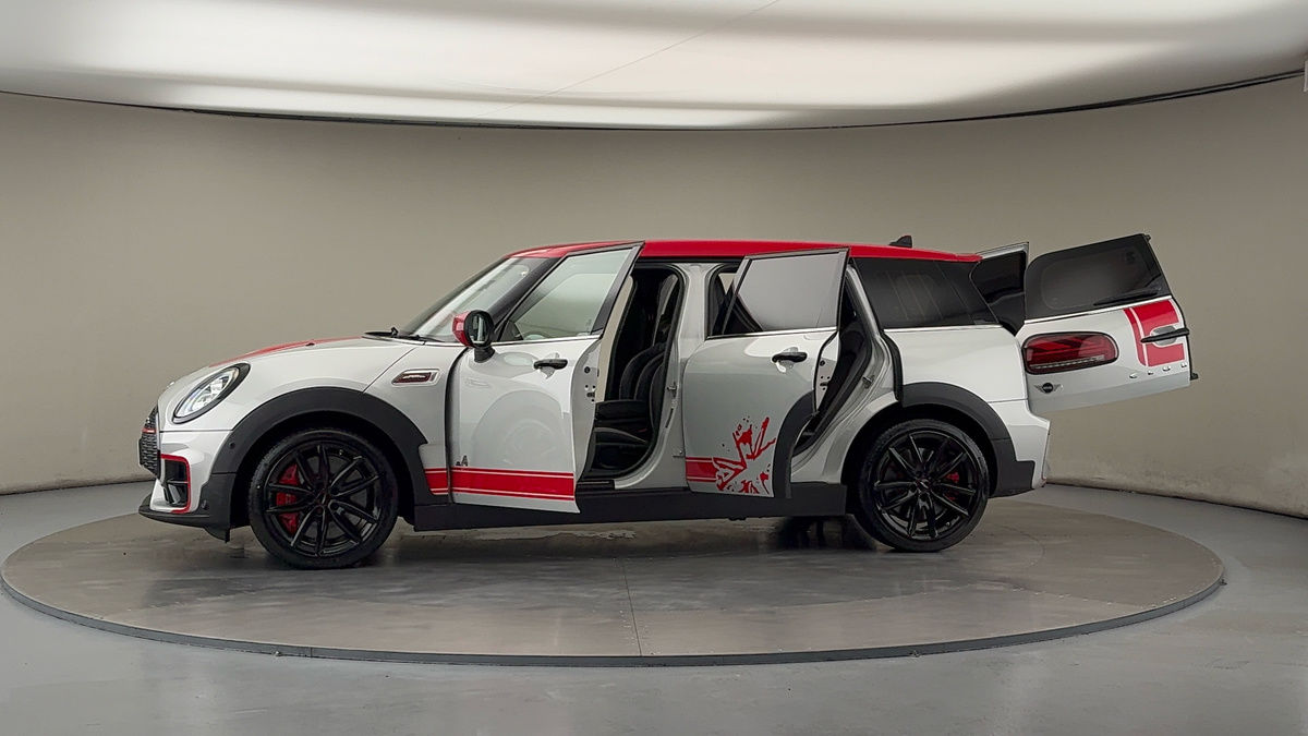 More views of MINI Clubman