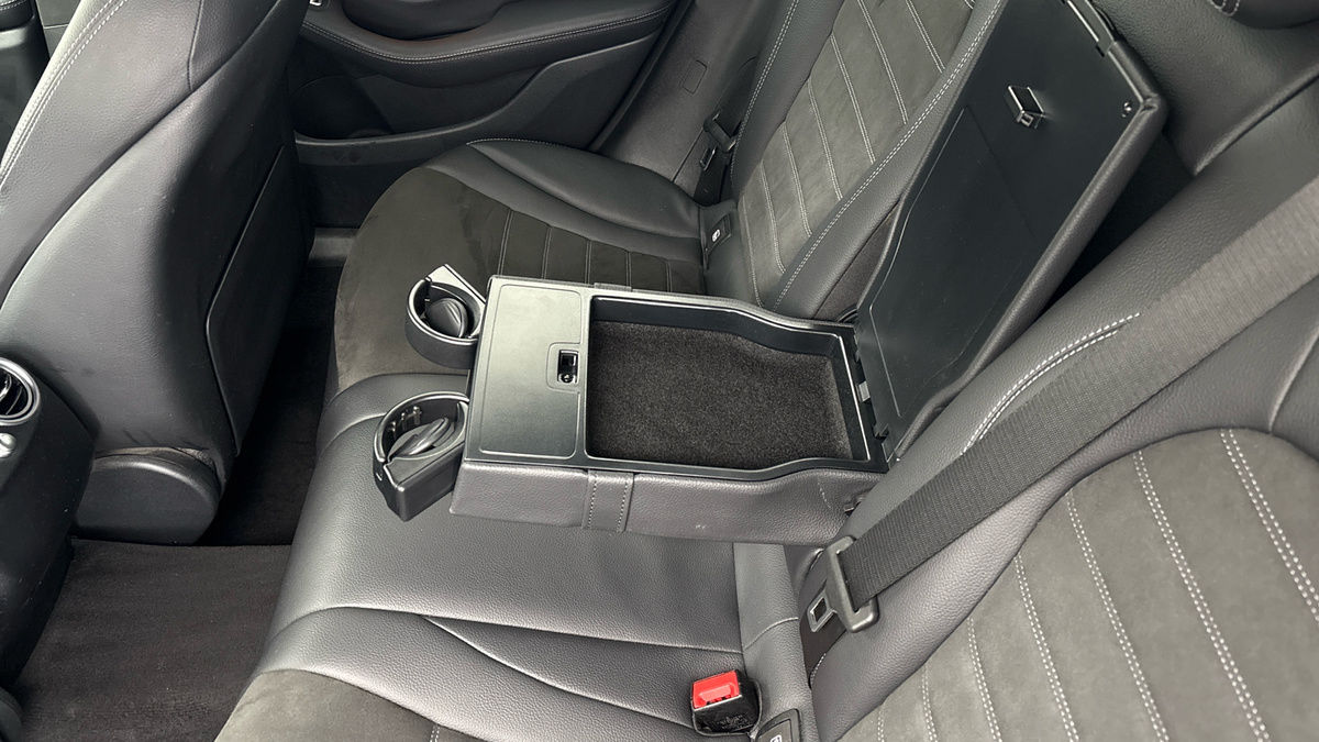 Mercedes-Benz GLC Image 9