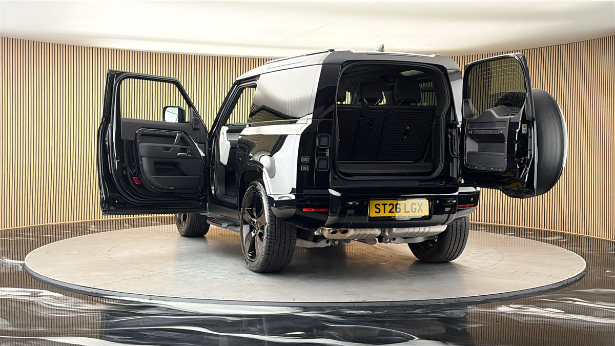 More views of Land Rover Defender 90
