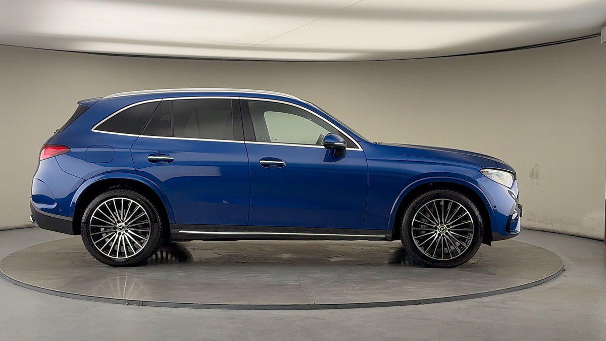 Mercedes-Benz GLC Image 16