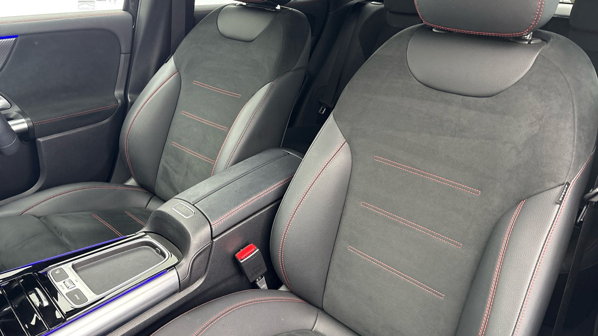 Mercedes-Benz GLA Image 7