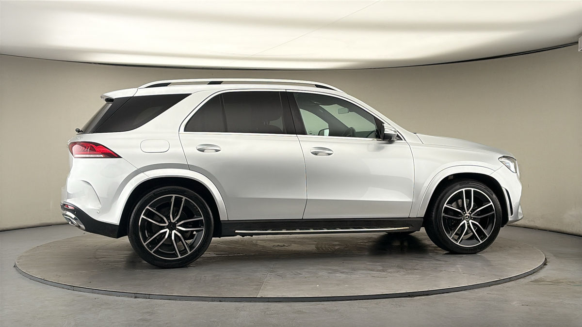 More views of Mercedes-Benz GLE