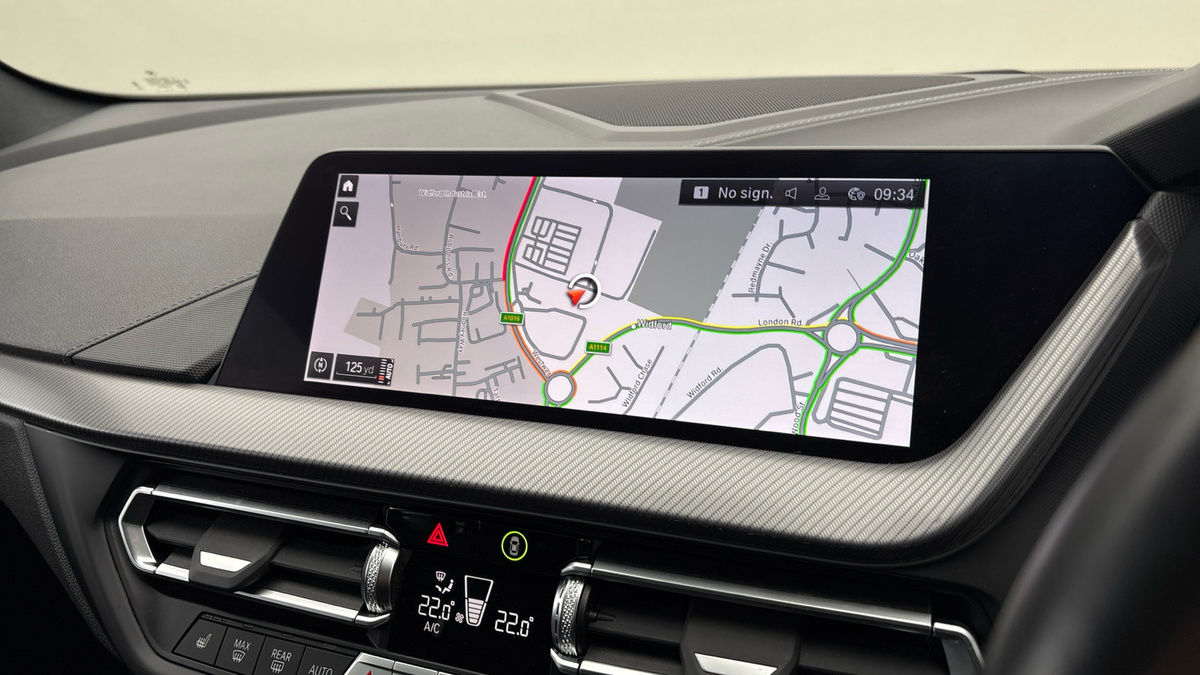 BMW 1 Series Image 17