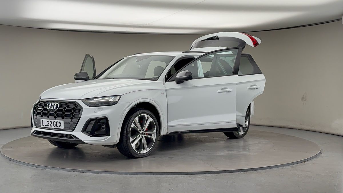 More views of Audi Q5