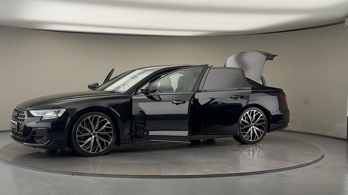 More views of Audi S8