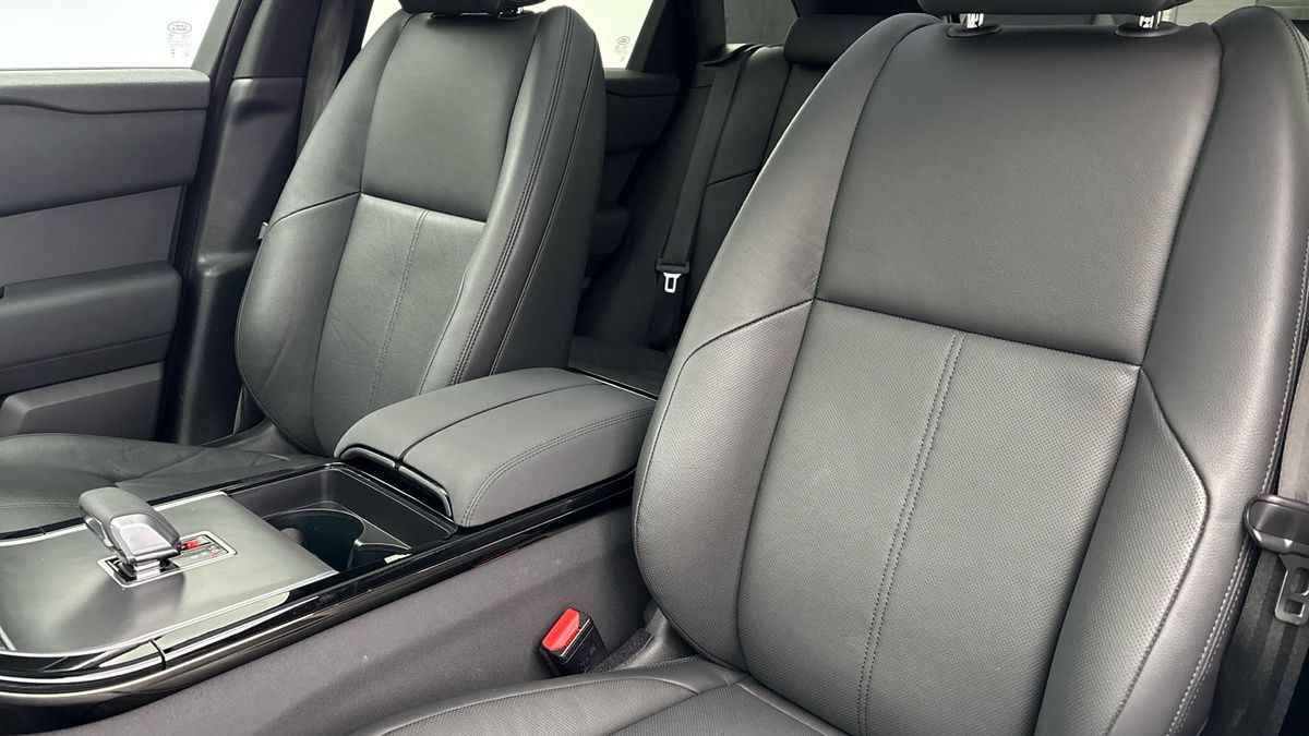 Land Rover Range Rover Velar Image 7