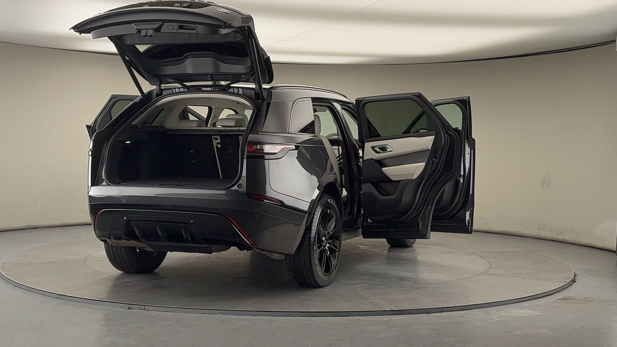 More views of Land Rover Range Rover Velar