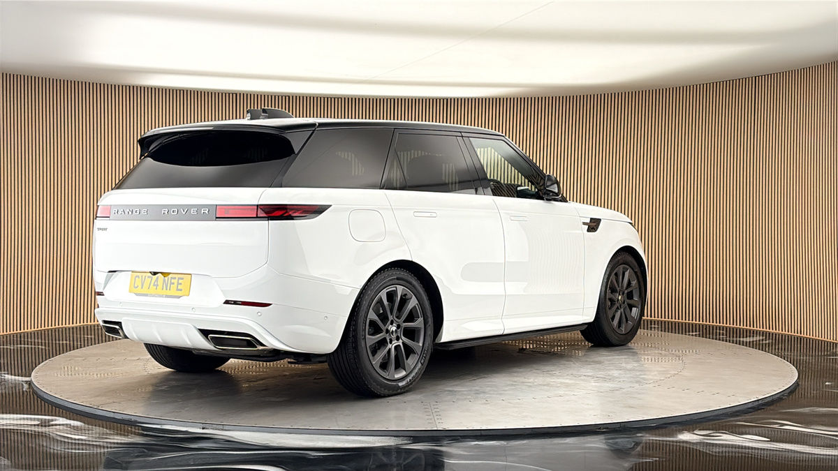More views of Land Rover Range Rover Sport