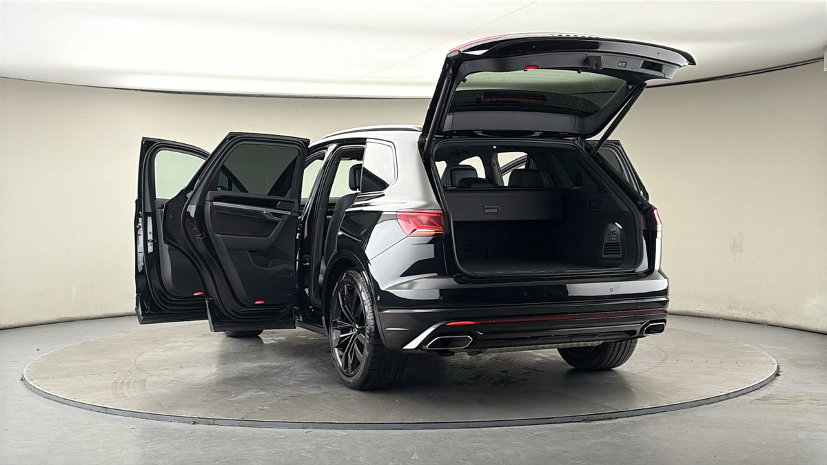 More views of Volkswagen Touareg