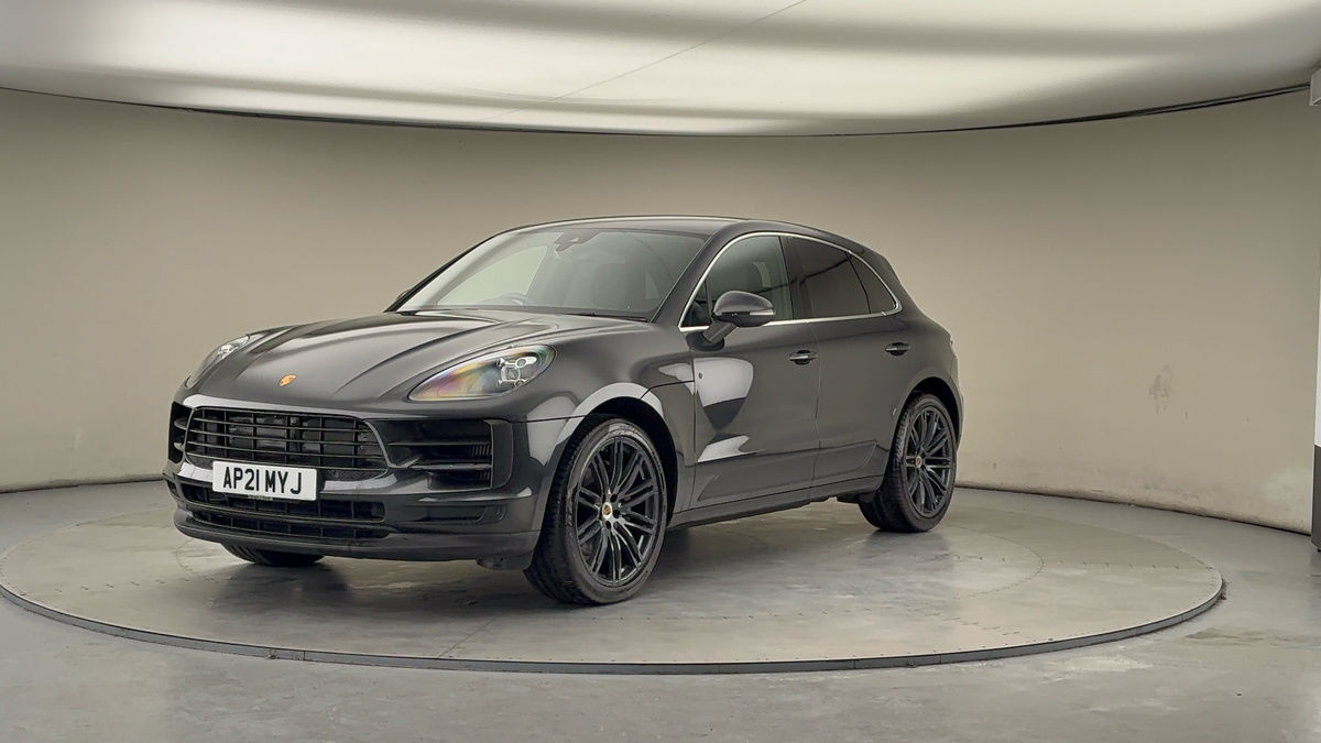 More views of Porsche Macan