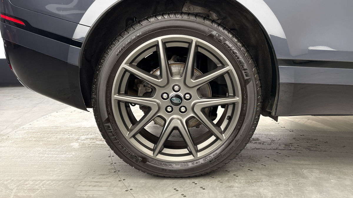 Land Rover Range Rover Velar Image 10