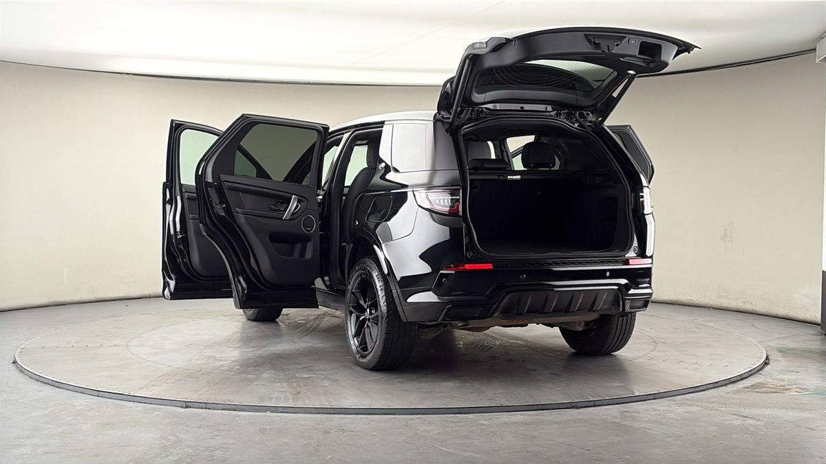 More views of Land Rover Discovery Sport