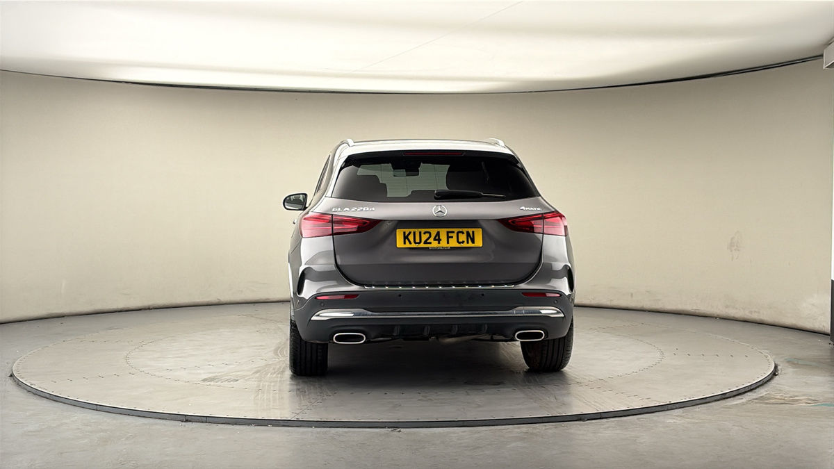 More views of Mercedes-Benz GLA