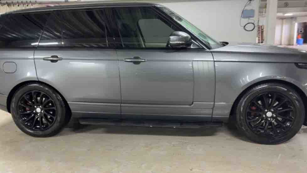 More views of Land Rover Range Rover