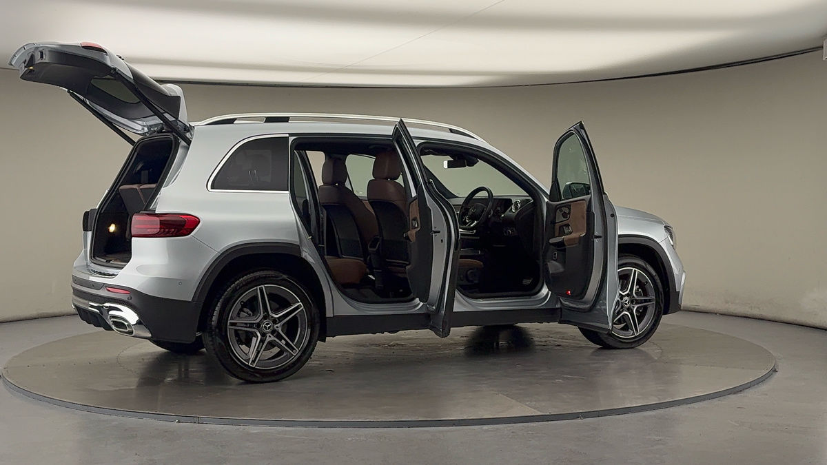 More views of Mercedes-Benz GLB