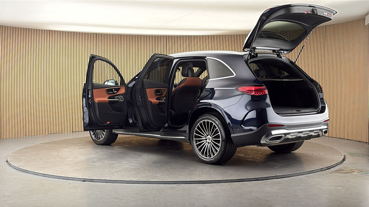 More views of Mercedes-Benz GLC