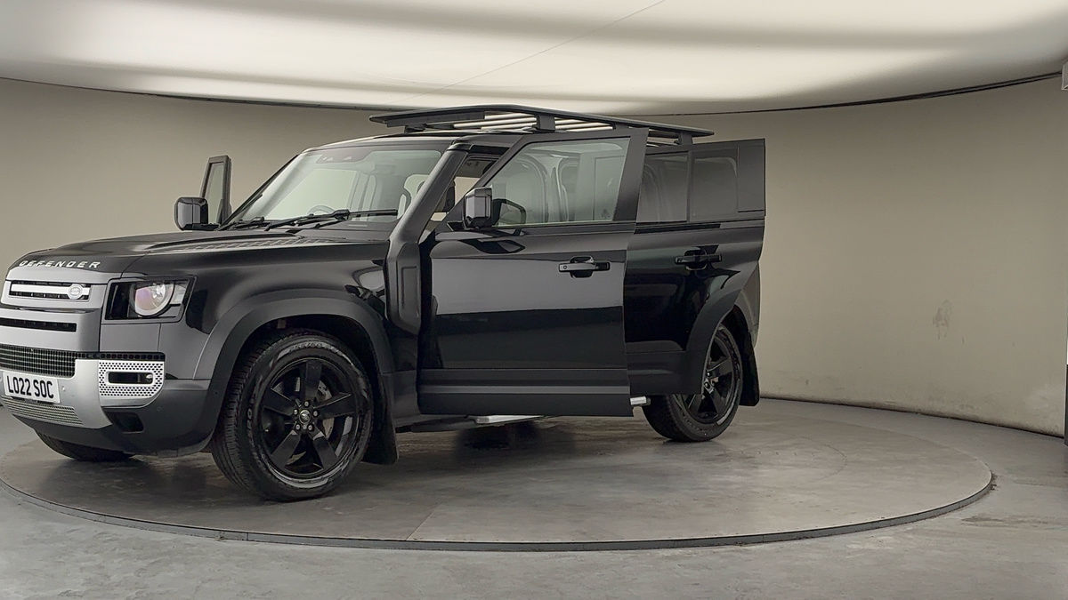 More views of Land Rover Defender 110