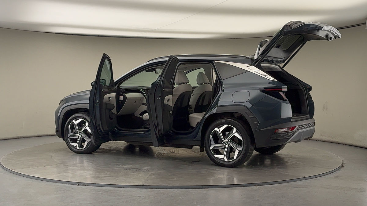 More views of Hyundai TUCSONix35