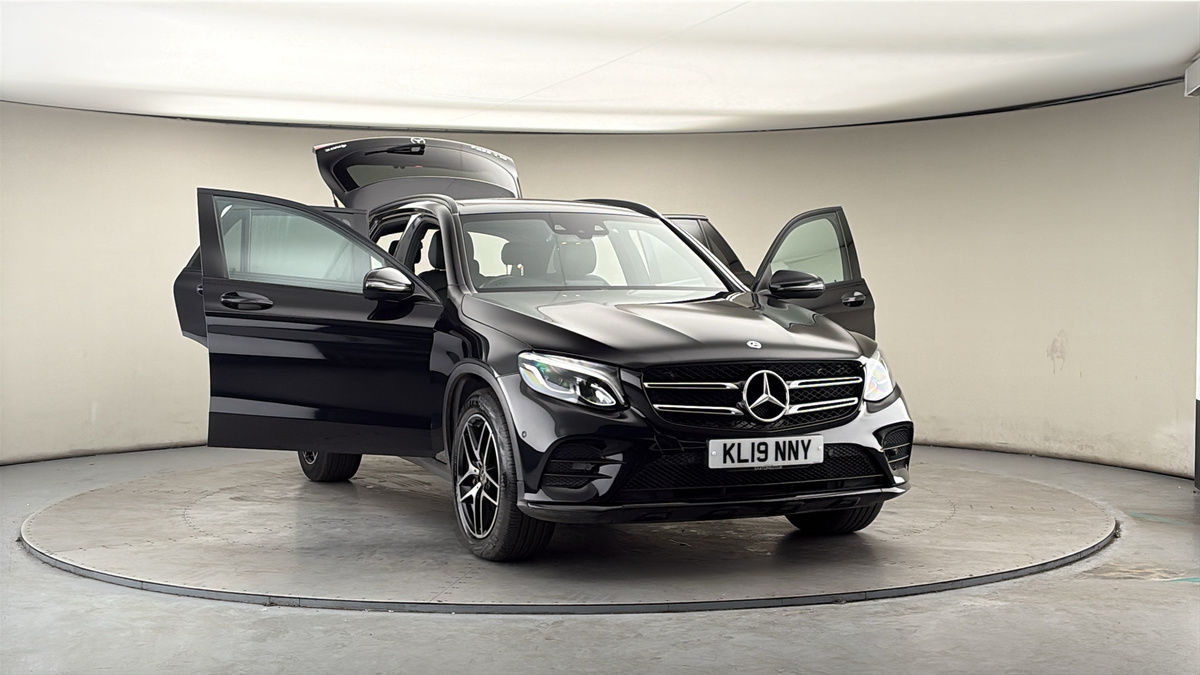 More views of Mercedes-Benz GLC