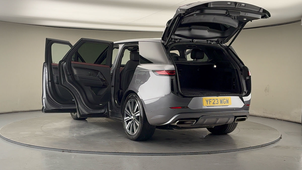 Land Rover Range Rover Sport Image 23